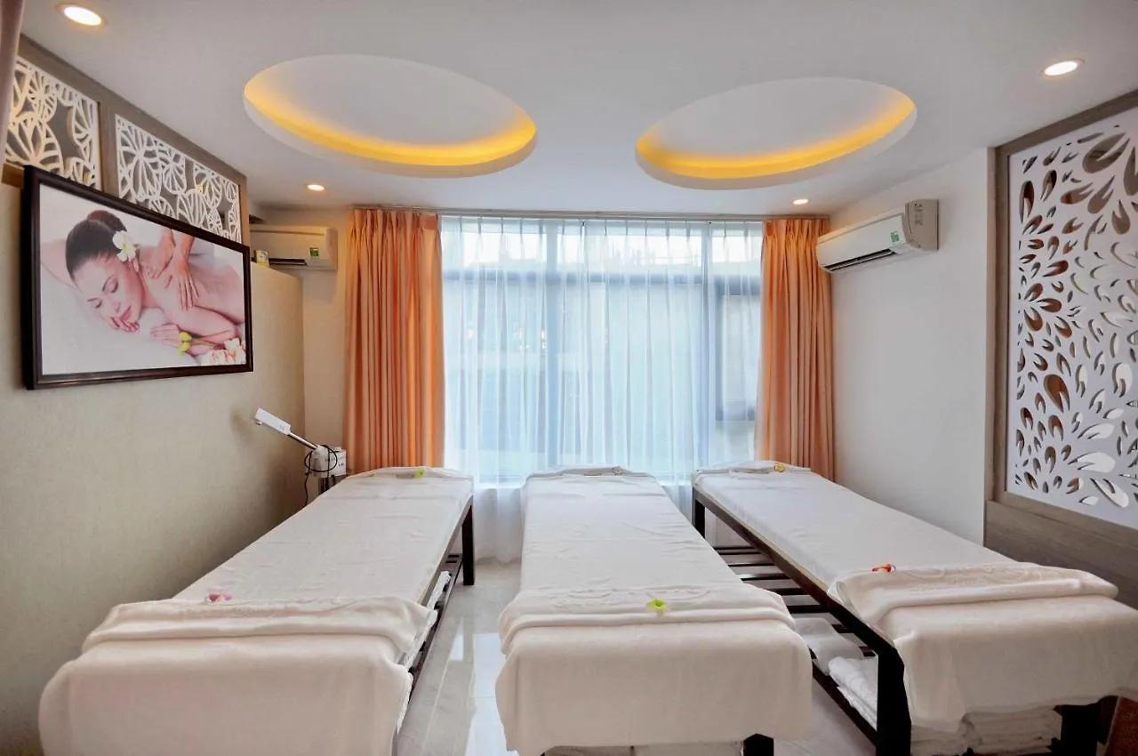 Hotel The Mcr Luxury Nha Trang 4*,  Vietnam